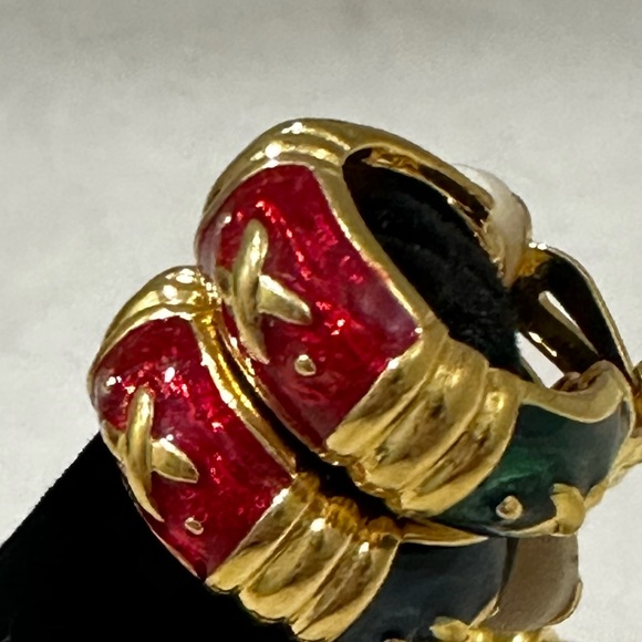 Vintage Joan Rivers Green & Red Enamel X Pattern Gold-tone Clip On Hoop Earrings - Picture 2 of 8